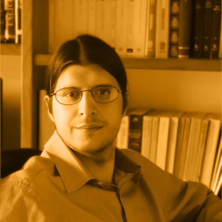 Experto en arte José María